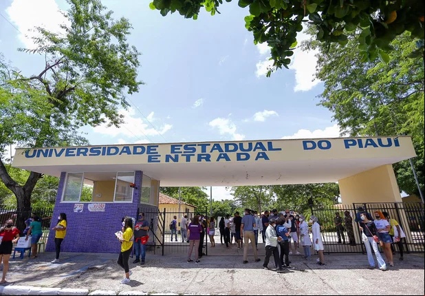 Estudantes que irão fazer o Enem na Uespi