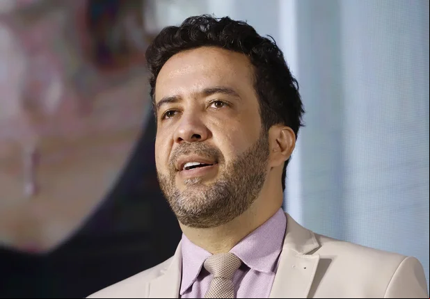 André Janones
