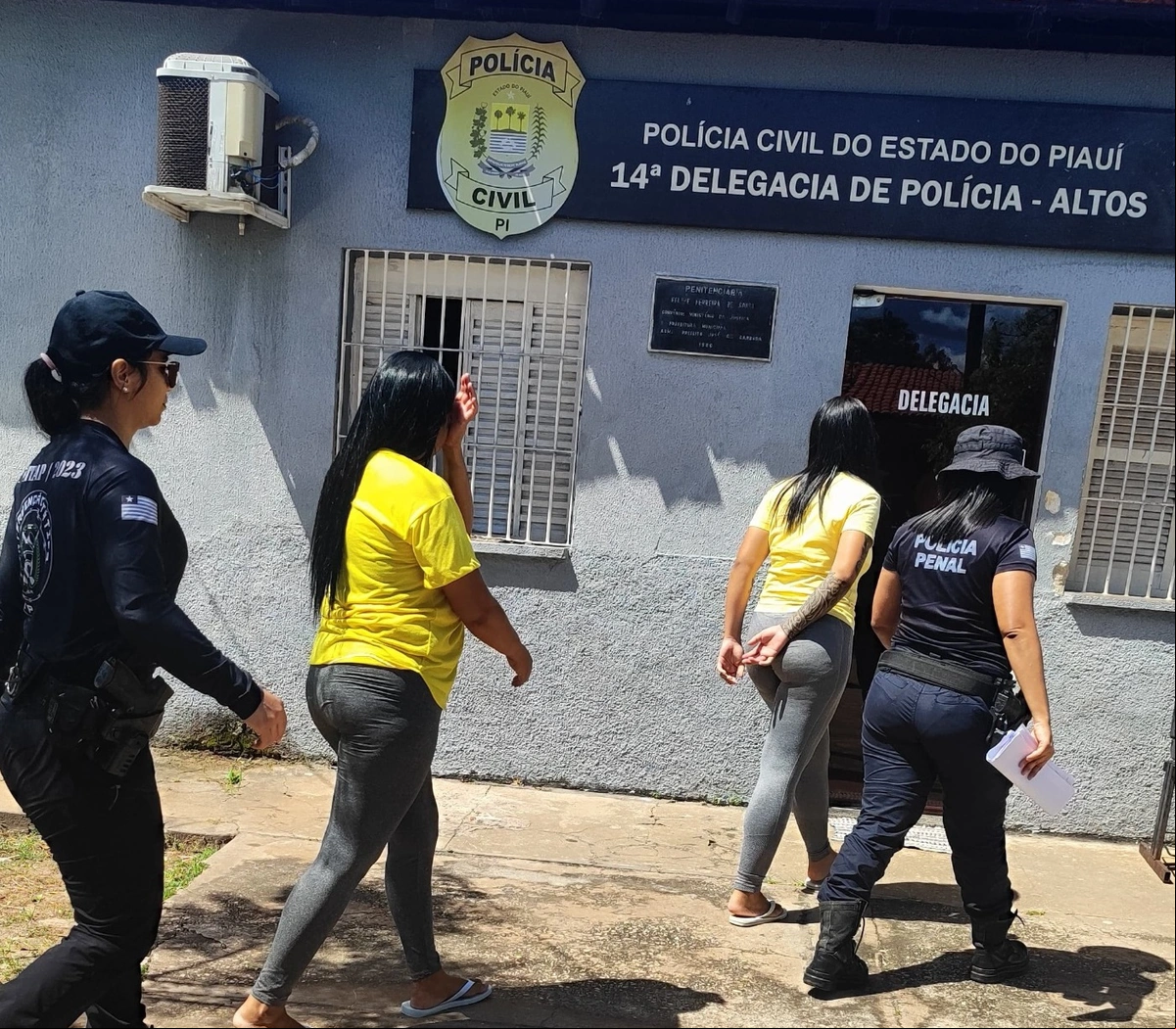 Mulheres são presas com drogas que seriam entregues em presídio de Altos