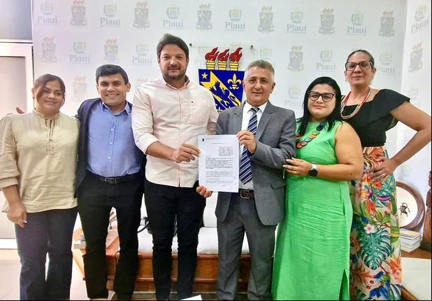 Prefeitura de Beneditinos firma parceria com a UESPI para fortalecer a formação de professores