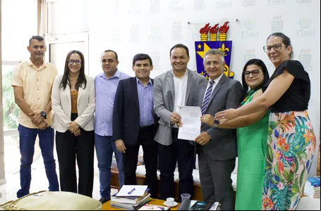 Prefeitura de José de Freitas firma termo de cooperação com a UESPI