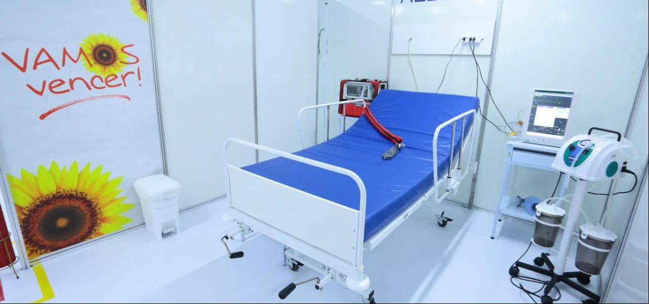 Leito clínico em hospital campanha do Verdão