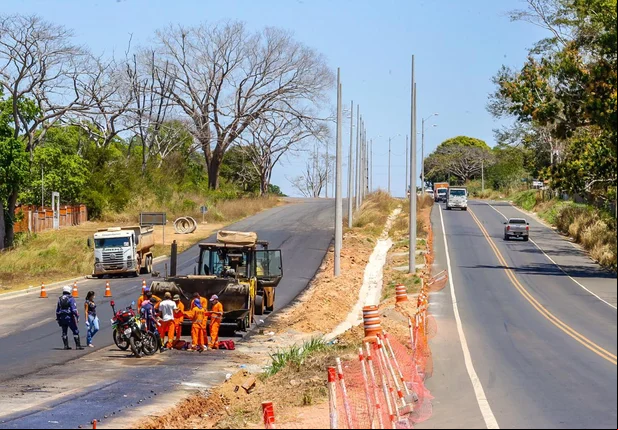 Motorista invade obra e atropela fiscal do DER em Teresina