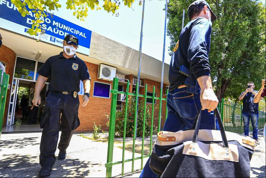 Arquivos e Documentos recolhidos pela Polícia Federal