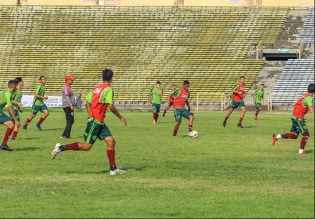Treino do Fluminense-PI no Albertão em Teresina Piauí